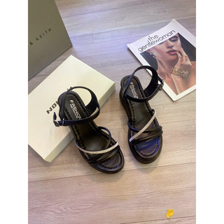 sandal đế độn quai đá ( chuẩn sz)