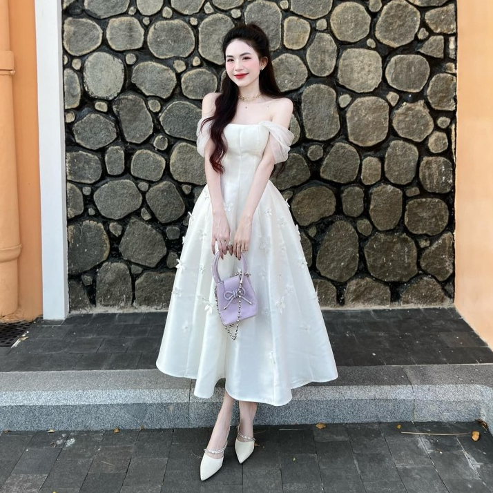 M40 Đầm thiết kế tafta dáng xòe, trễ vai, đính hoa nhẹ nhàng sang trọng Akara Closet phù hợp đi chơi, đi tiệc..