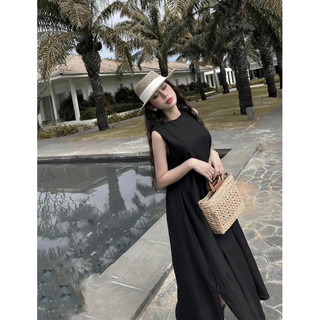 Maxi xẻ tà phom rộng