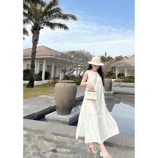 Maxi xẻ tà phom rộng