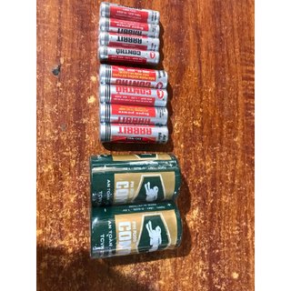 Pin con thỏ các loại ( vỉ 4viên)