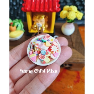 Dĩa kẹo trái cây nhiều màu trang trí bàn thờ Thần Tài Thổ Địa mini