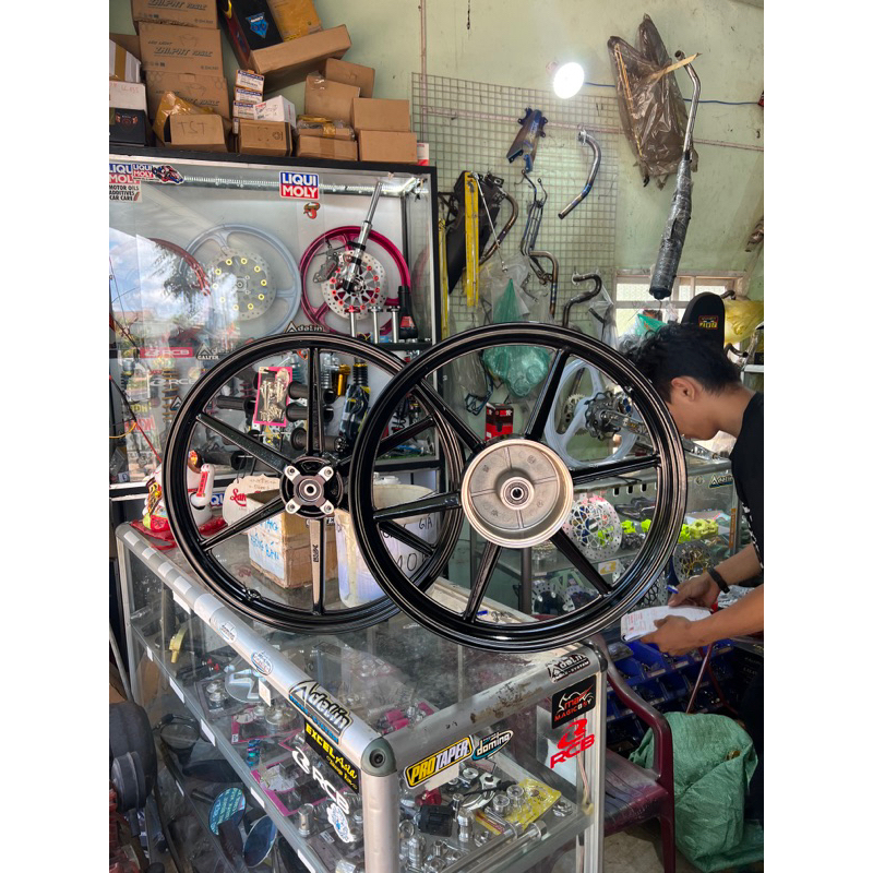 mâm x1r 6 cây cho sirius ex2010