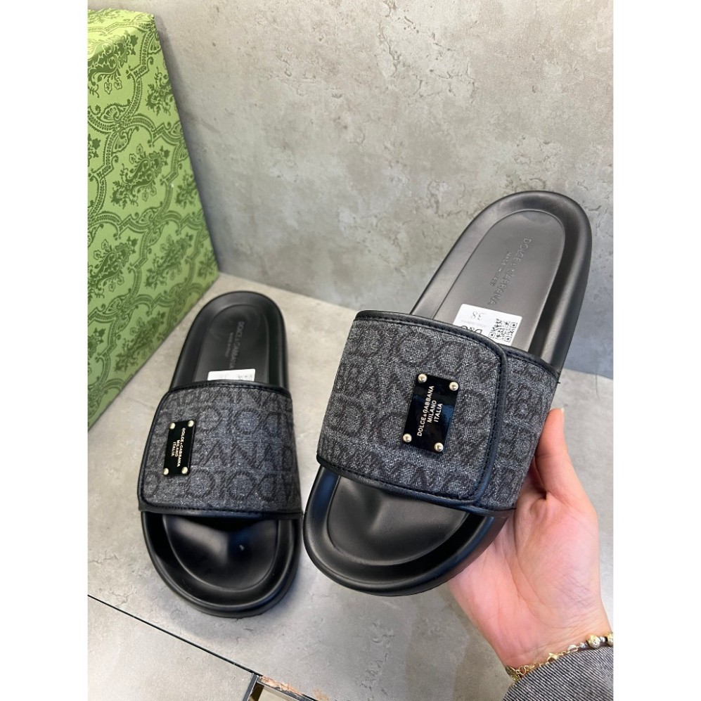 Dép DG  lV Quai Ngang Thiết Kế Quai Dán Hàng Net Mùa Hè Cho Anh Em 2024