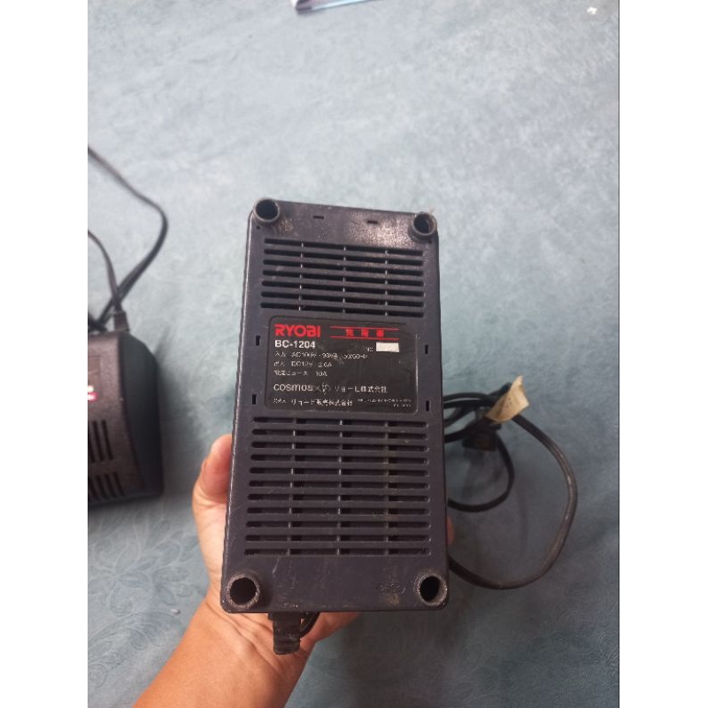 sạc ryobi qua sử dụng 12v , 7,2v