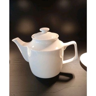 Bình trà sứ minh long 0.7 lít