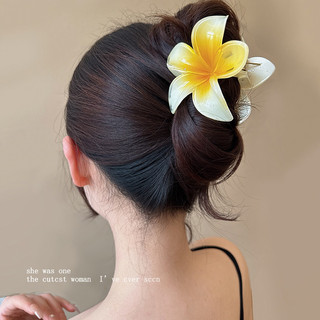 Kẹp tóc hoa sứ trẻ trung thanh lịch