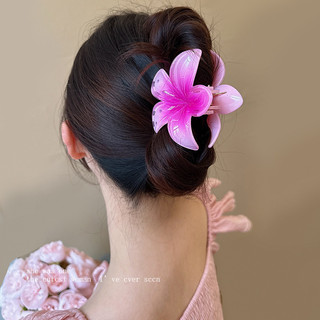 Kẹp tóc hoa sứ trẻ trung thanh lịch
