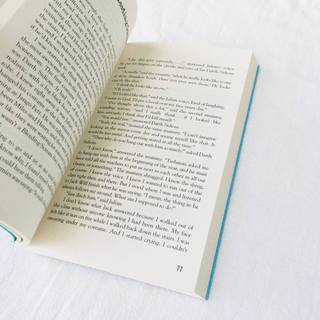 Sách Wonder by R J Palacio ( Khu Vườn Sách )