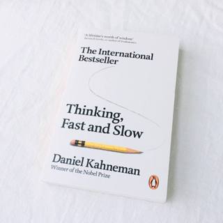 Sách - Thinking, Fast and Slow by Daniel Kahneman ( Khu Vườn Sách )