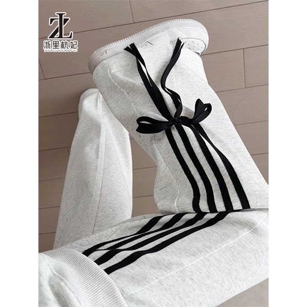 [RẺ VÔ ĐỊCH] Quần JOGGER 3 LINE color unisex nam nữ phom rộng bo gấu sẵn 2 màu cực ngầu | BigBuy360 - bigbuy360.vn