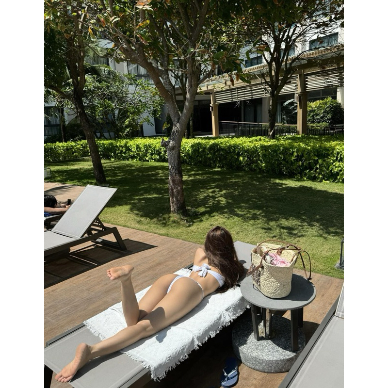 Bikini áo tắm 2 mảnh bản ngang quần luồn lọt  ( sẵn hàng - hỏa tốc HCM ) | BigBuy360 - bigbuy360.vn