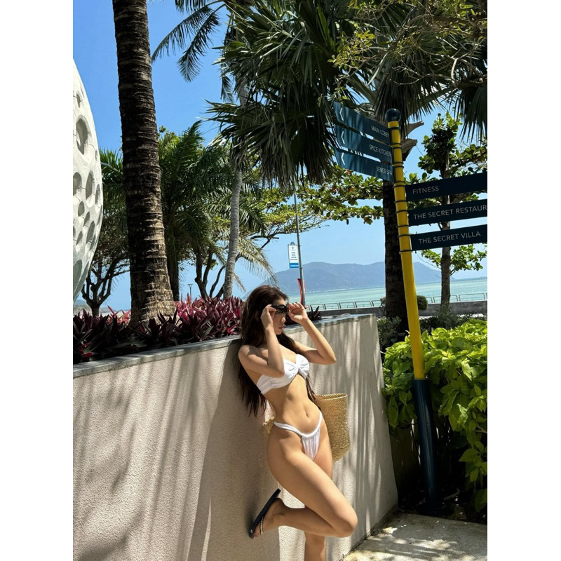 Bikini áo tắm 2 mảnh bản ngang quần luồn lọt  ( sẵn hàng - hỏa tốc HCM ) | BigBuy360 - bigbuy360.vn