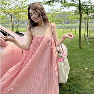 Váy tơ 2 dây xếp li đính hoa Lamer Dress