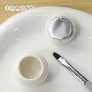 Hũ đựng nước,lưu huỳnh làm móng đóng màu ngẫu nhiên