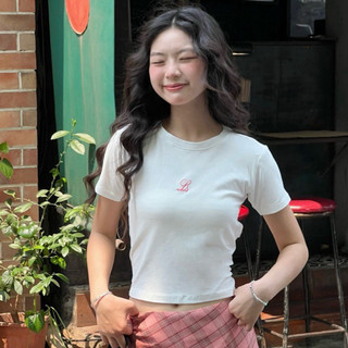 LOLLIE STUDIO - Áo thun babytee thêu buộc nơ lưng Ls Jiah Tee TKP210