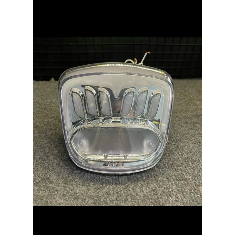 Đèn hậu kiểu LEVEL 10 clear dành cho vespa Phụ Tùng