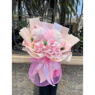 Bó hoa gấu bông màu hồng pastel nhà Tien’s flower
