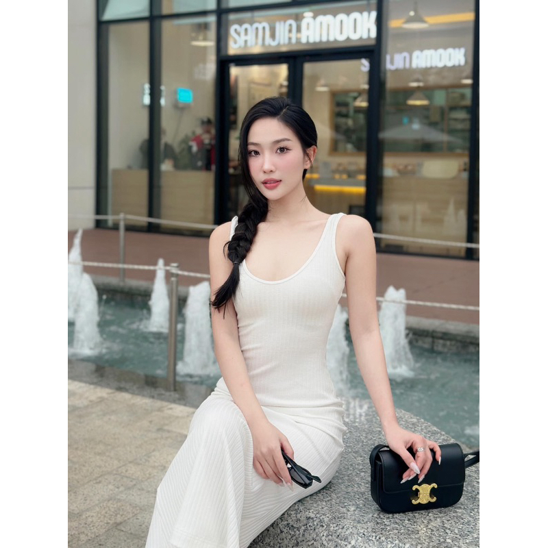 Váy ôm body dáng dài đuôi cá