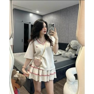 Set Bộ Đồ Nữ Áo Cổ V Phối Màu Bo Dệt Ngắn Tay Mix Chân Váy Xếp Ly Ngắn Viền Màu Có Quần Trong Freesize- B42