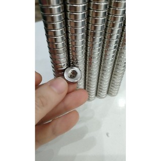 Nam châm viên 15x5mm có lỗ vít siêu mạnh, nam châm hít bi sắt nam châm đính bảng từ