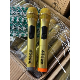 Micro loa kéo không dây kèm bo mạch sóng UHF tay nhựa