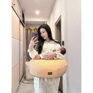 Gối Hỗ Trợ Cho Con Bú Đa Năng Cao Cấp Unbee Vải Lụa Tencel
