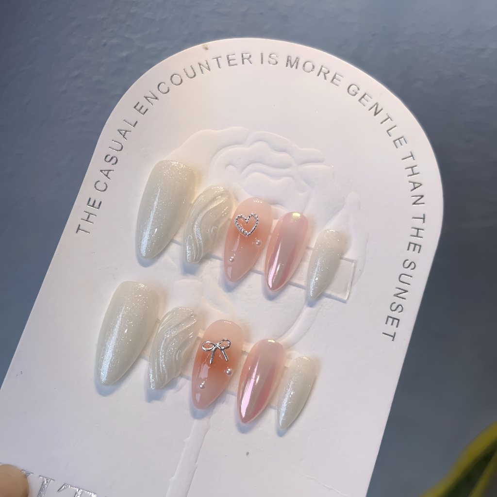 Nailbox sơn nhũ tim nơ