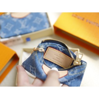 VÍ LV DENIM