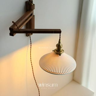 Đèn treo tường Wabi-Sabi thân gỗ óc chó gấp gọn, chao gốm Vintage, Đèn gắn tường ánh sáng vàng ấm áp DTB01