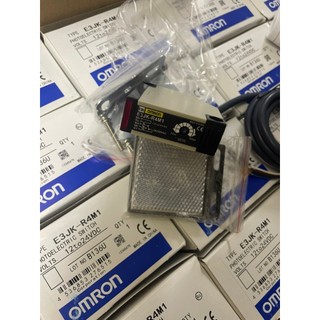 Cảm biến quang e3jk-r4m1 dải điện áp 12-24vdc