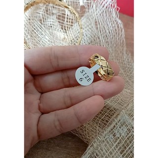 Nhẫn titan chạm khắc kiểu