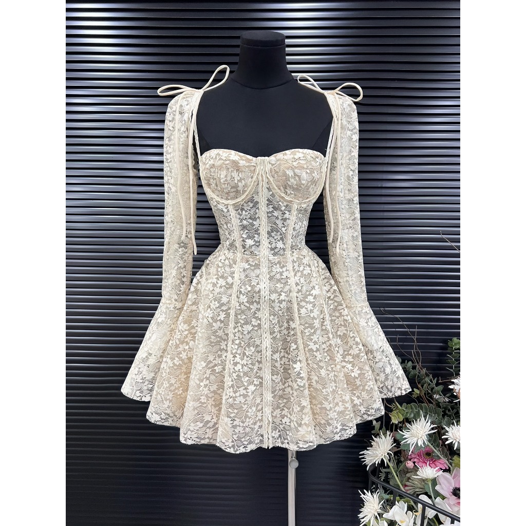 Đầm nữ dự tiệc ren tay loe sang trọng Bola Dress | BigBuy360 - bigbuy360.vn