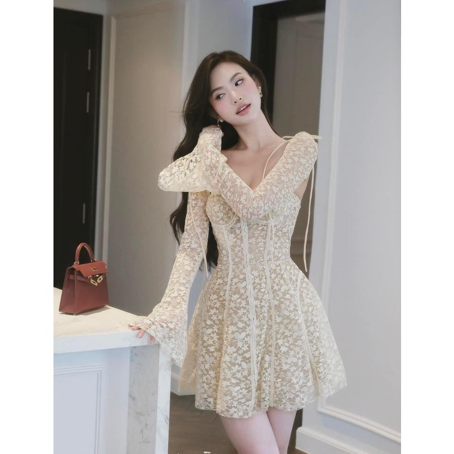 Đầm nữ dự tiệc ren tay loe sang trọng Bola Dress | BigBuy360 - bigbuy360.vn