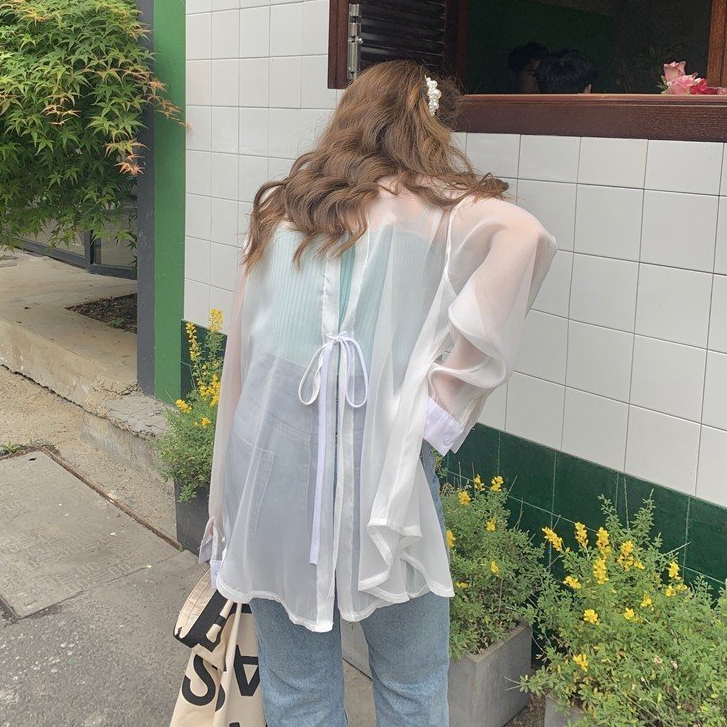 Áo sơ mi nữ dài tay khoác ngoài xẻ sau buộc nơ sang chảnh. Sơ mi nữ đi chơi đi biển khoác ngoài trơn basic buộc nơ sau. | BigBuy360 - bigbuy360.vn