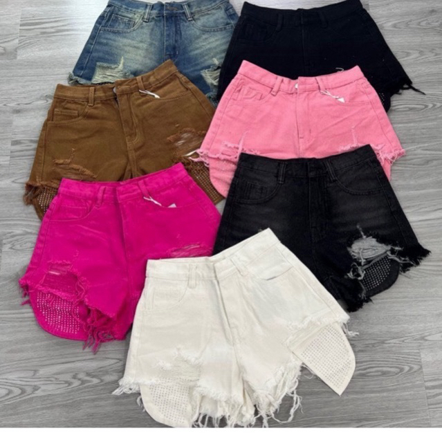 Quần Short Jean Rách Tua Lộ Túi Đính Đá Dài Nhiều Màu