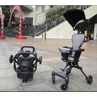 xe đẩy gấp gọn đảo chiều tiện lợi khi đi du lịch