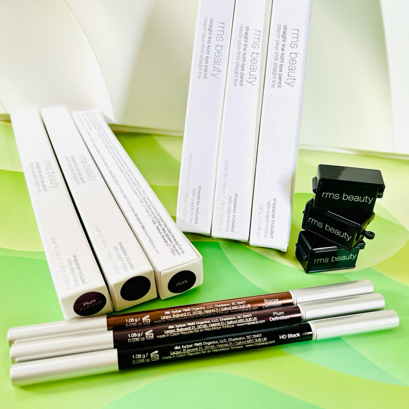 Bút chì kẻ mắt hữu cơ RMS Beauty Straight Line Kohl Eye Pencil