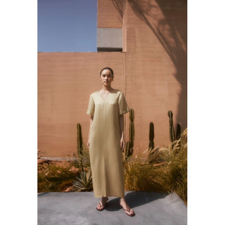 Emma Linen Dress- Váy linen cổ V, form suông dịu dàng, thanh lịch