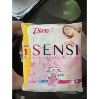 Băng vệ sinh Diana Sensi siêu mỏng có cánh cho da nhạy cảm ( mặt bông)