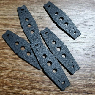 50 miếng da đen 3 lỗ dầy 2.0mm