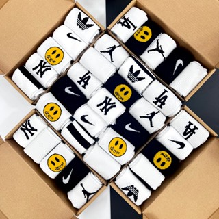 Combo Mix 5 tất thể thao Trắng, đen cổ cao thời trang, phong cách, tất, vớ Nam, Nữ Unisex full Box - 88 OFFICIAL