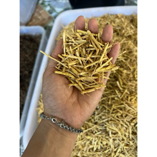 Rễ cỏ tranh khô ( bạch mao căn) nấu sâm uống mát. Thanh lọc