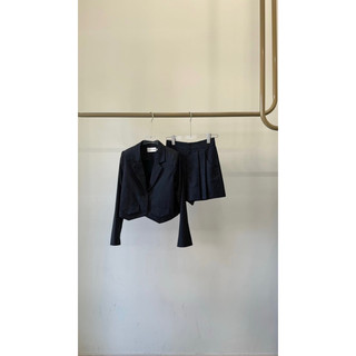 Blazer croptop tà nhọn