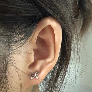 [1 CHIẾC] Khuyên tai bông tai 𝗧𝗵𝗮̆́𝘁 𝗻𝗼̛ đá 30% bạc chốt bi I 2 GIRLS ACCESSORIES I