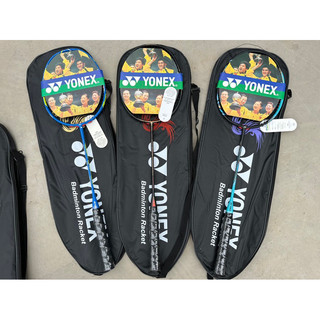 Vợt Cầu lông Yonex có cước sẵn bao to