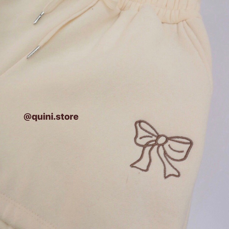 Quini.made - RIBBON SHORT- Quần Nỉ Short Đùi Thêu Nơ Chất Nỉ Cotton Lót Bông - by QUINI STORE