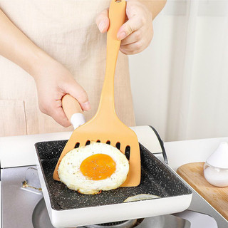 Xẻng lật có rãnh Chef's Nhật Bản