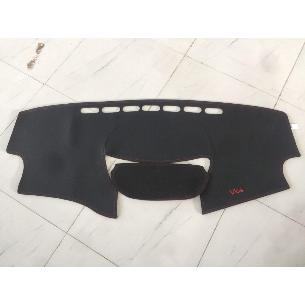 Thảm trải taplo TOYOTA VIOS 2001-2024 chống nóng, bảo vệ mặt taplo xe