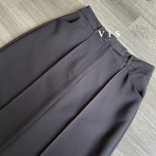 Chân váy đen dài suông xẻ tà